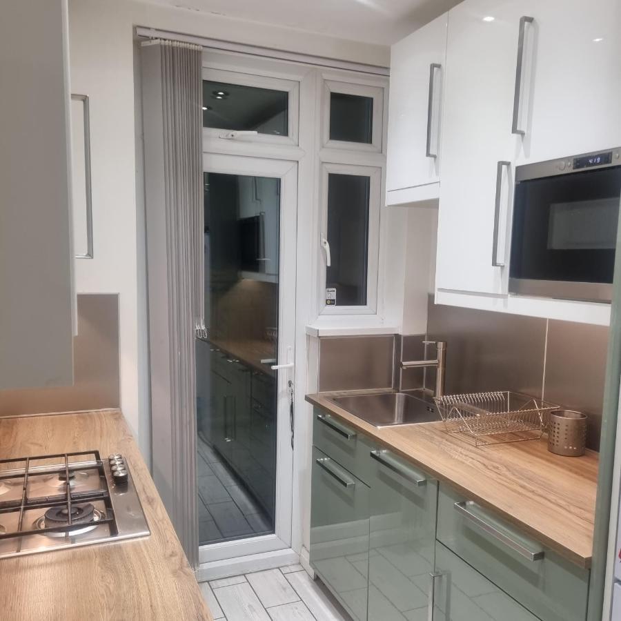 Spacious Private Room In Vibrant South London Thornton Heath Kültér fotó